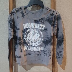 Hogwarts Sweatshirt with laced shoukders